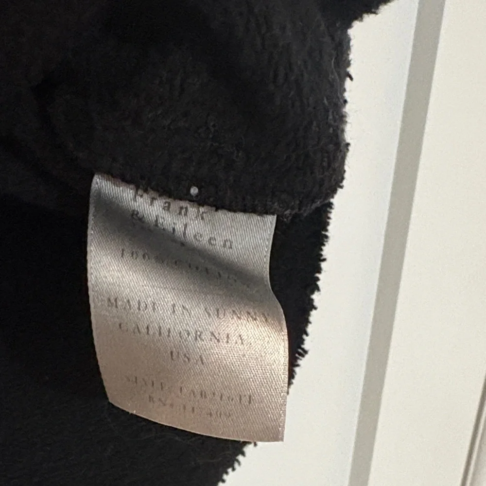 Frank & Eileen caplet Black Boxy Crewneck Short-Sleeve Sweatshirt - Picture 6 of 8